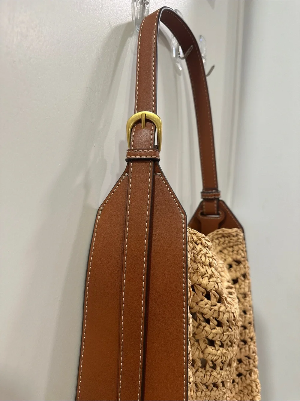 Mango woven raffia